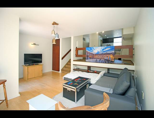 2 BEDROOM APARTMENT FOR SALE IN NORWOOD